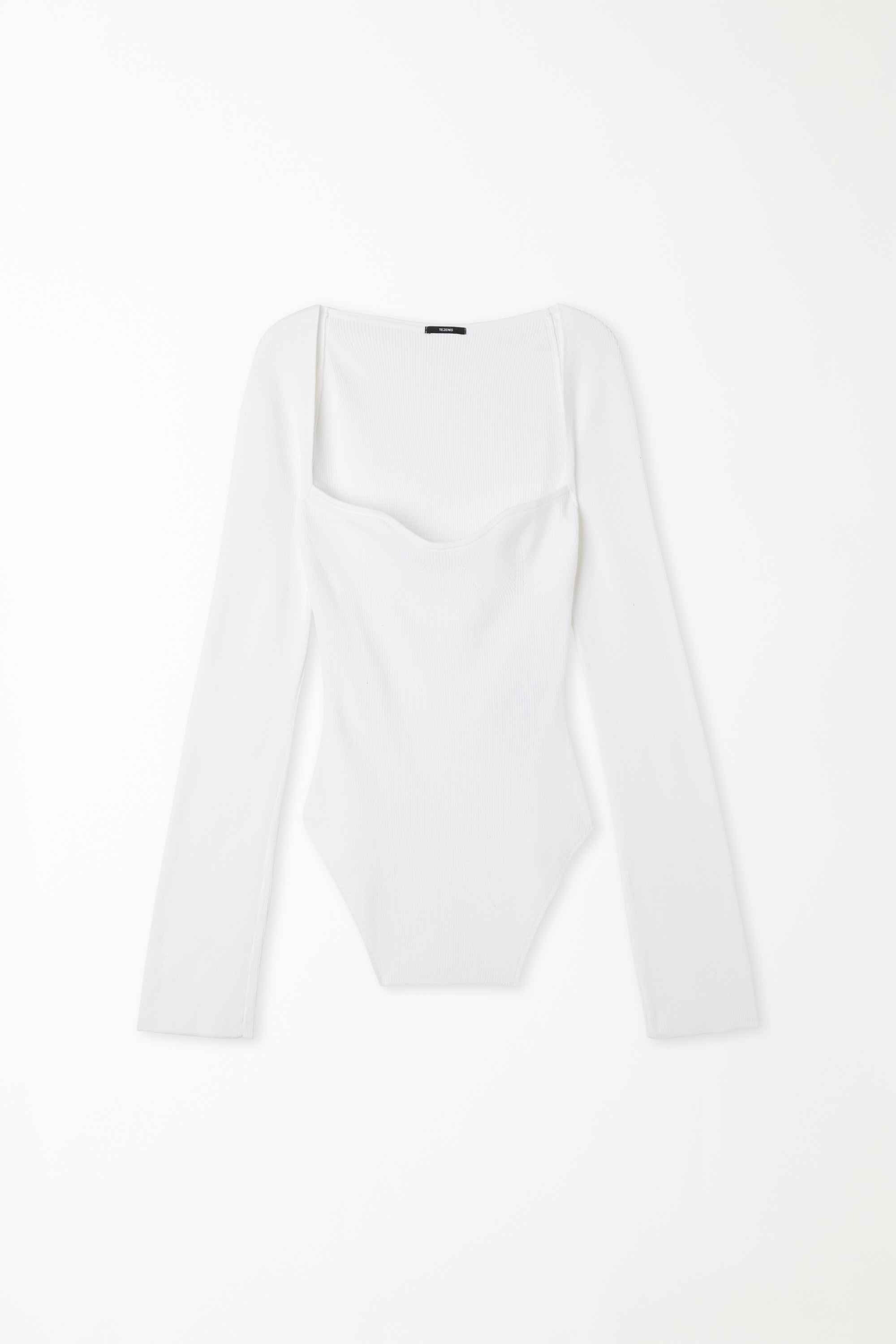 Long-Sleeved Ribbed Sweetheart Neckline Top