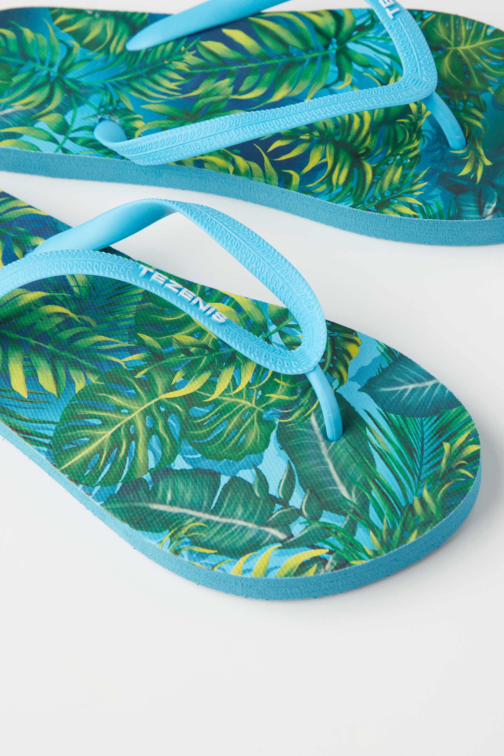 Patterned Flip-Flops