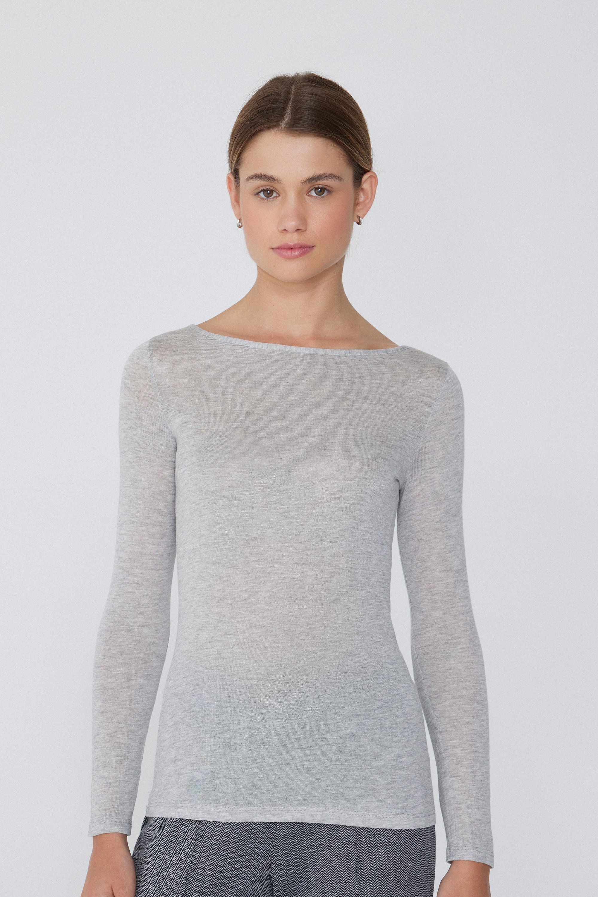 Langarmshirt mit U-Boot-Ausschnitt aus Viskose und Merinowolle