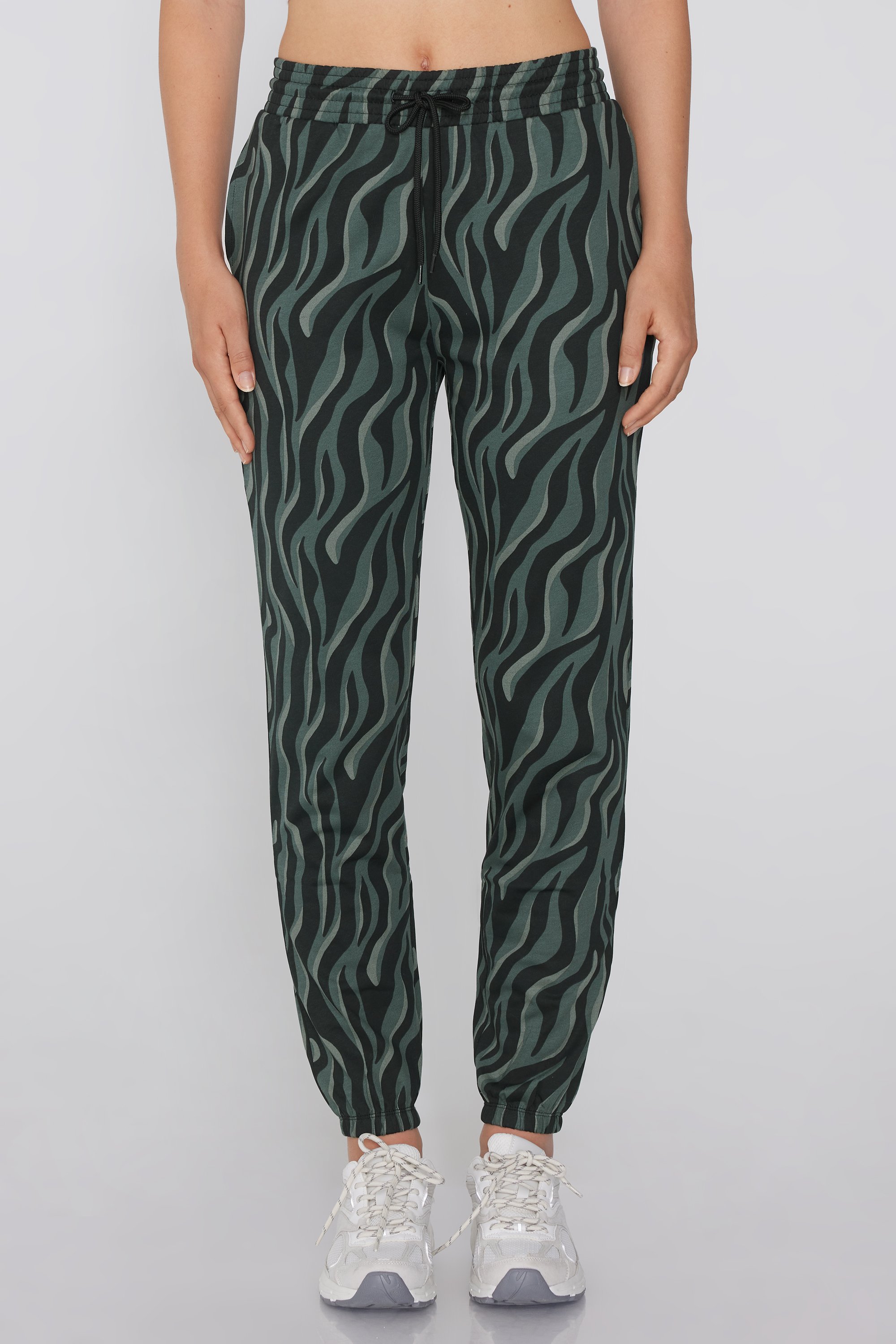 Jogger with Welt Pocket