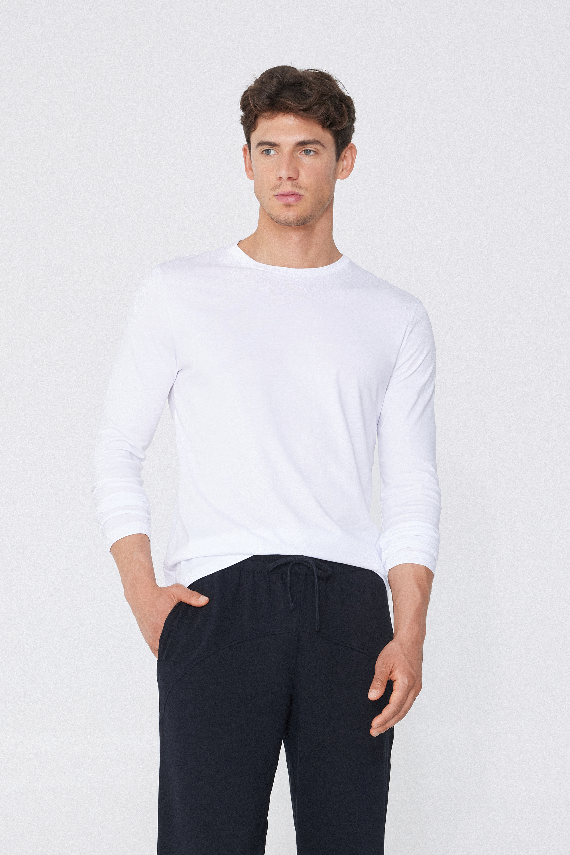Long-Sleeved Crew-Neck 100% Cotton Sweater