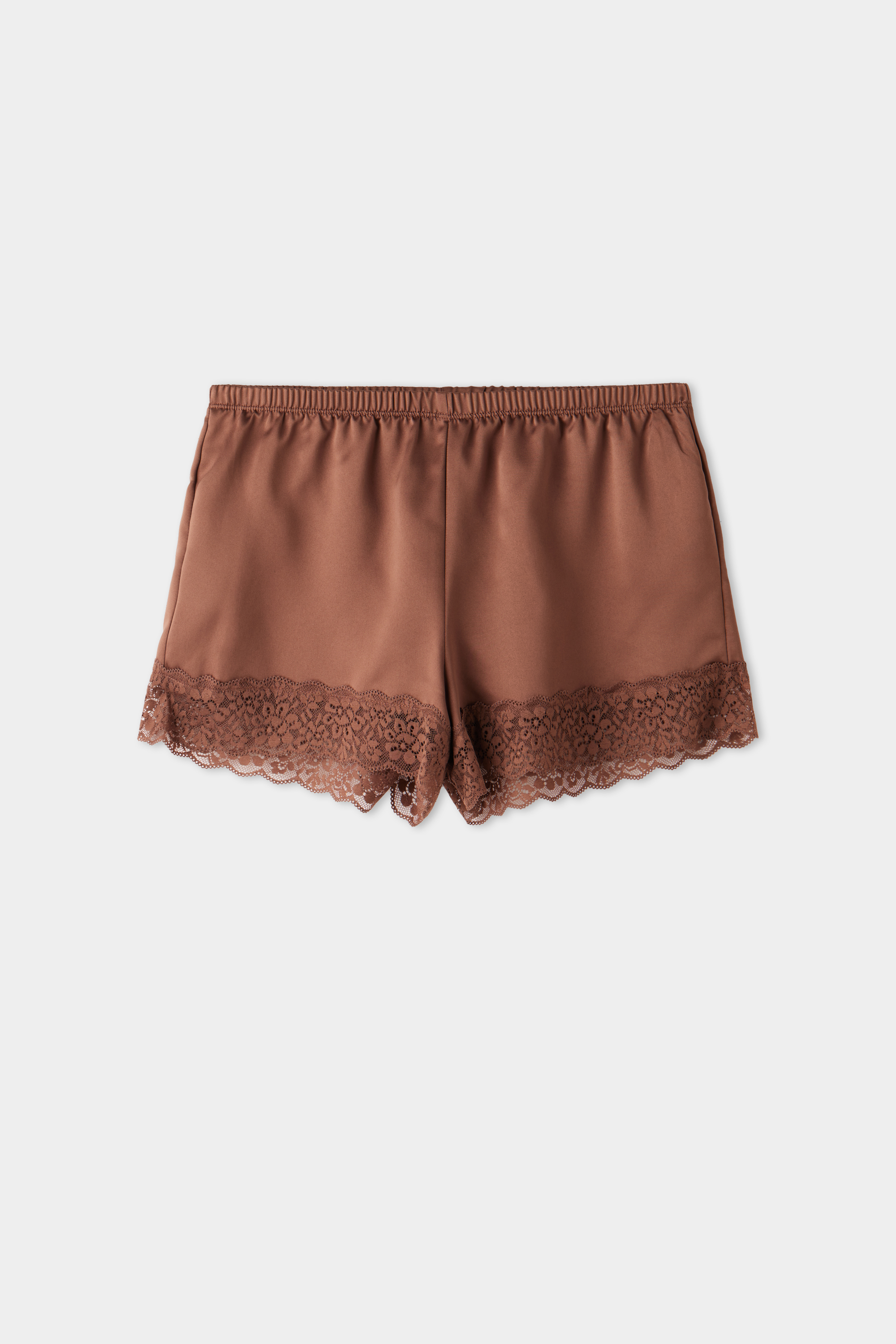 Pantaloni scurți din dantelă și satin