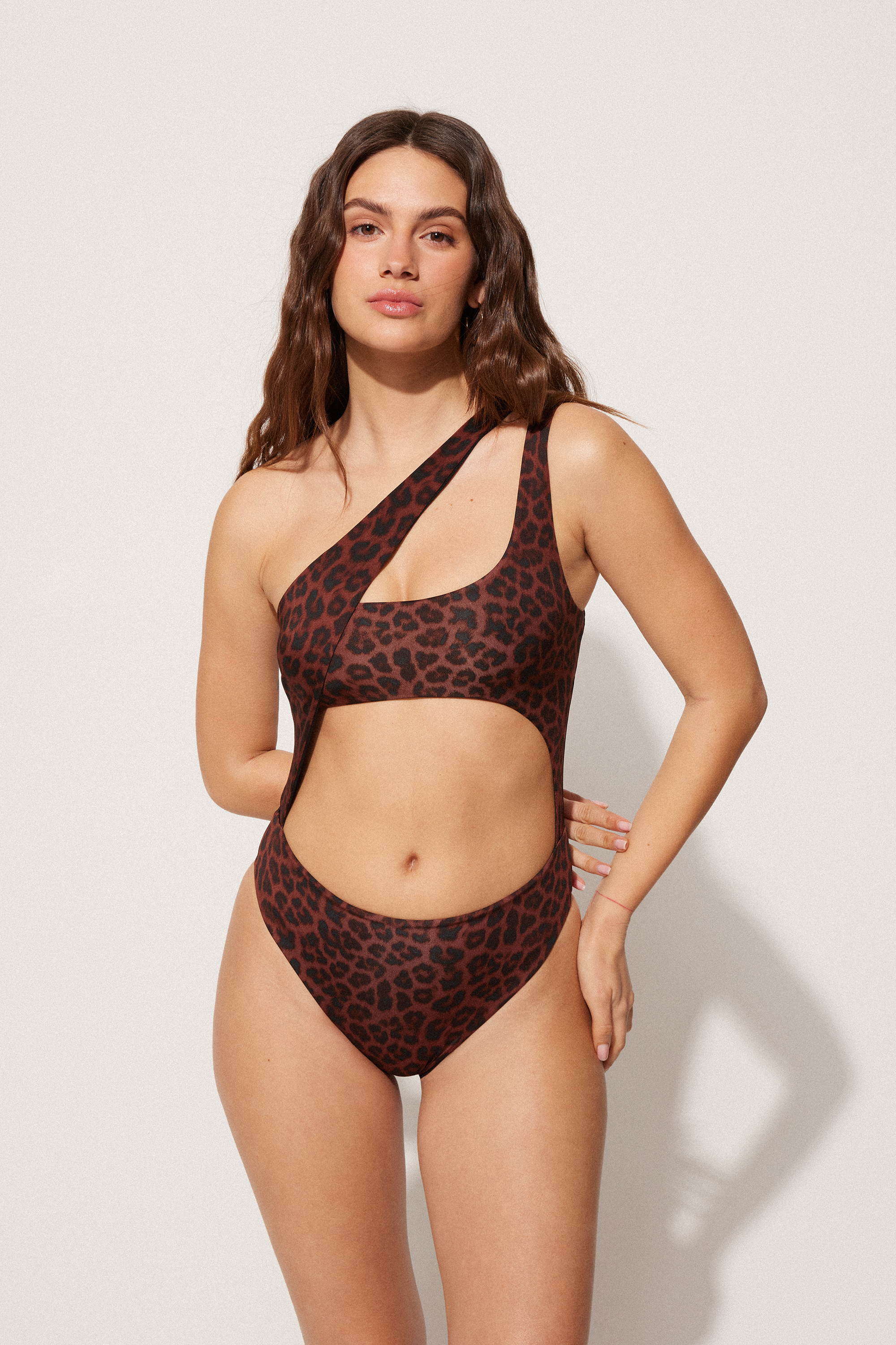 Traje de baño de una pieza sin relleno monotirante abertura Savage Brown