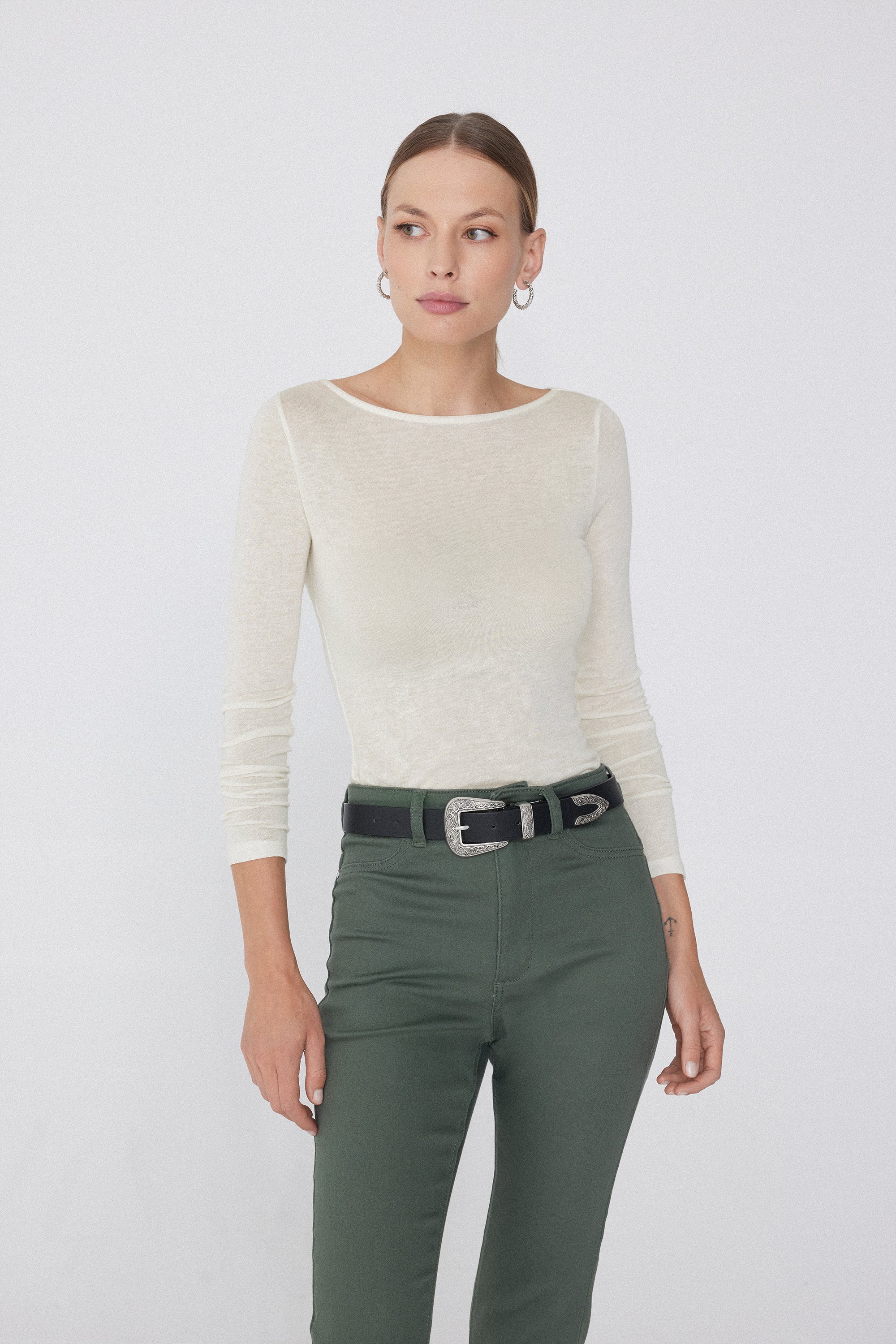 Langarmshirt mit U-Boot-Ausschnitt aus Viskose und Merinowolle
