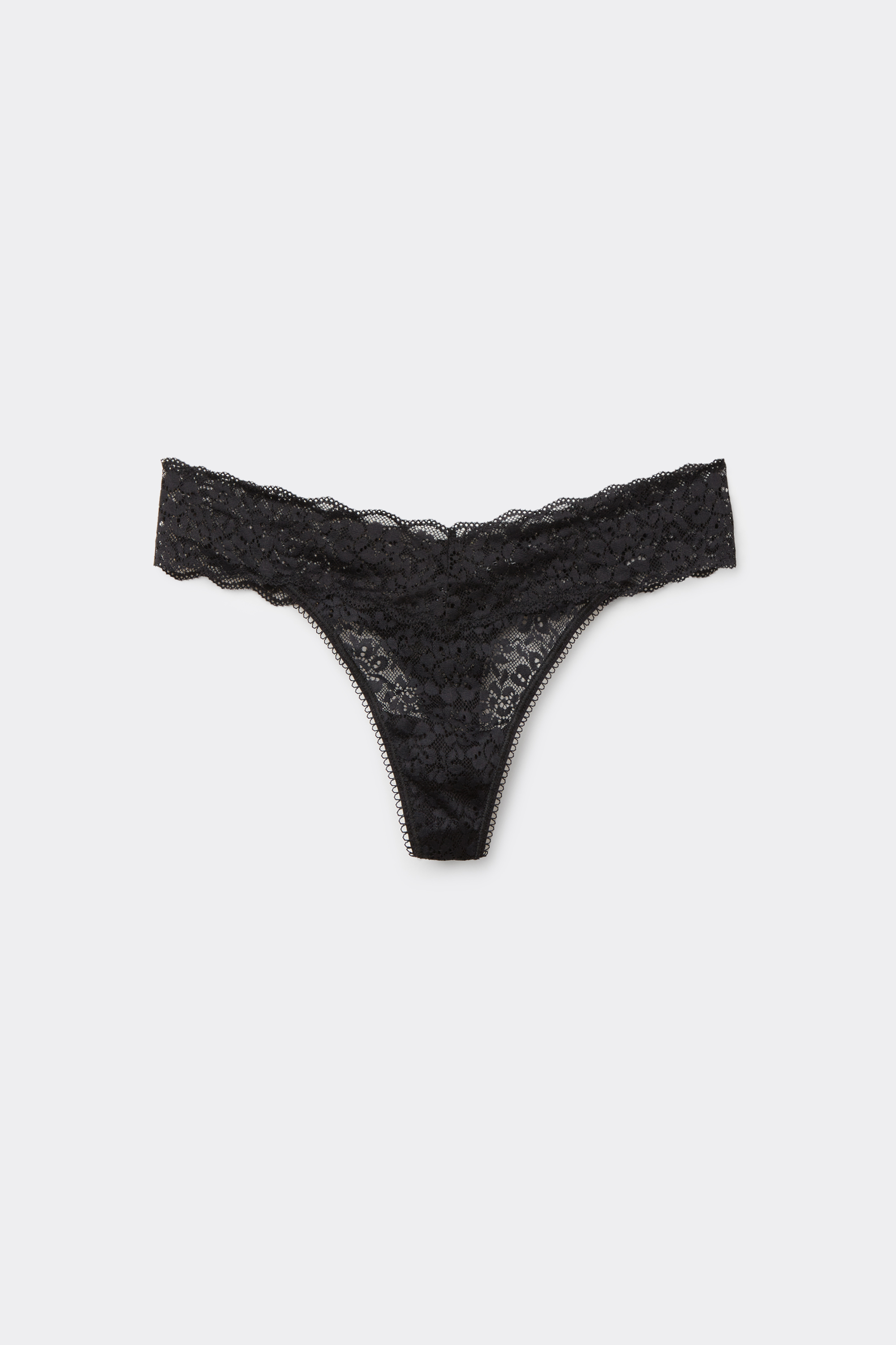 Tanga de cintura alta con encaje reciclado
