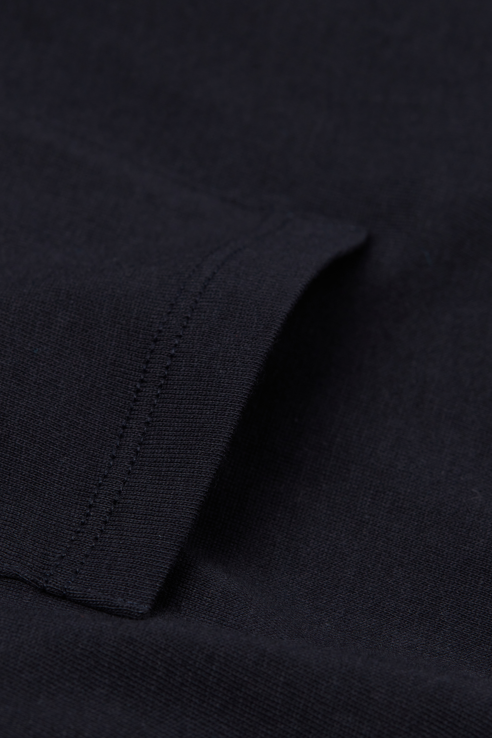 Camiseta de algodón de cuello redondo con bolsillo para niño