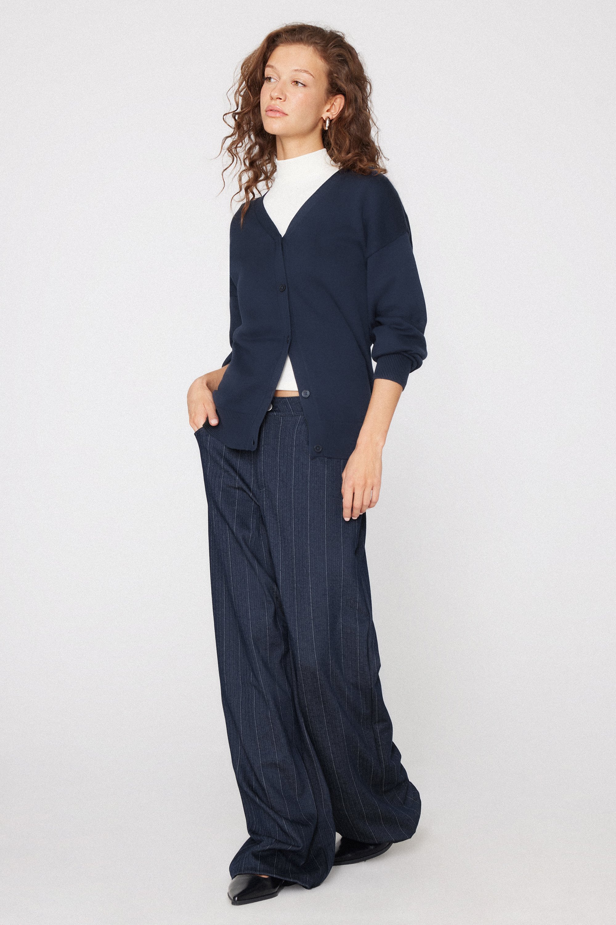 Cardigan in Cotone e Modal in Maglia Calata Scollo V