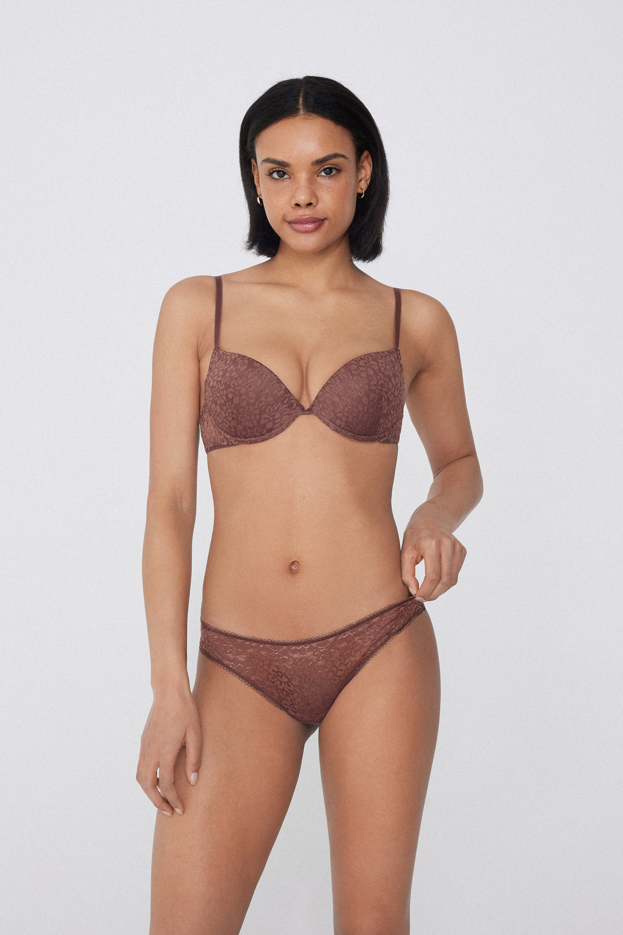 Culotte brésilienne en dentelle