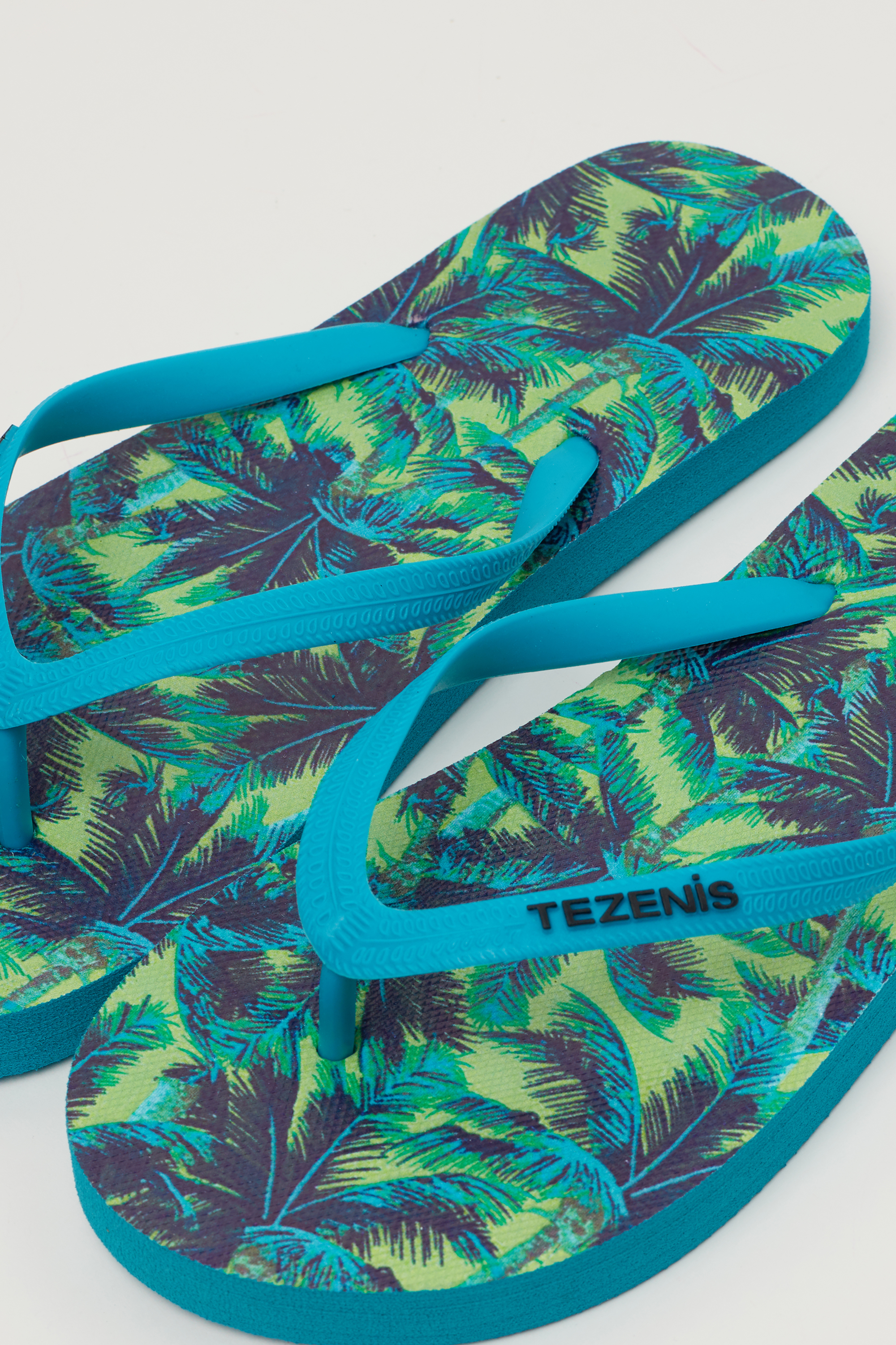 Patterned Flip Flops