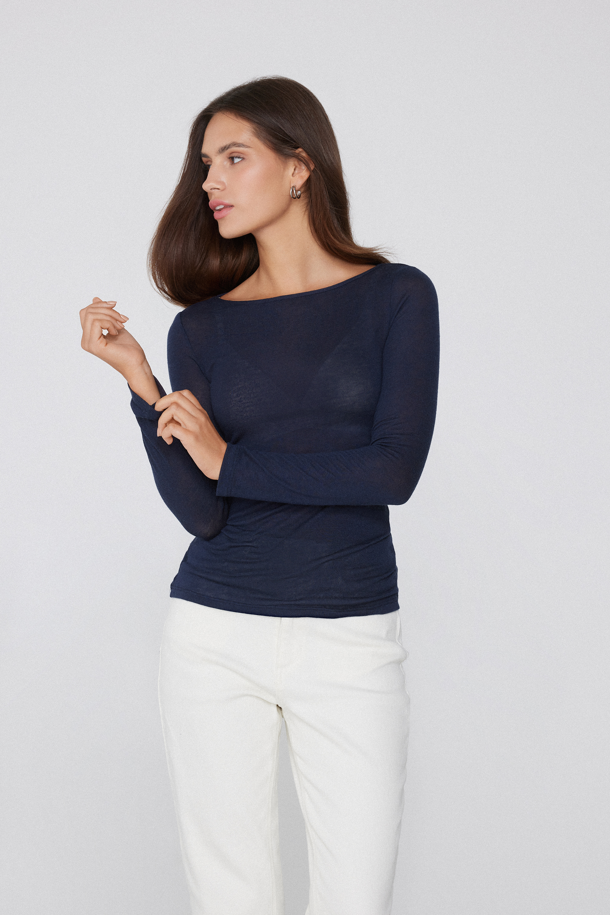 Langarmshirt mit U-Boot-Ausschnitt aus Viskose und Merinowolle