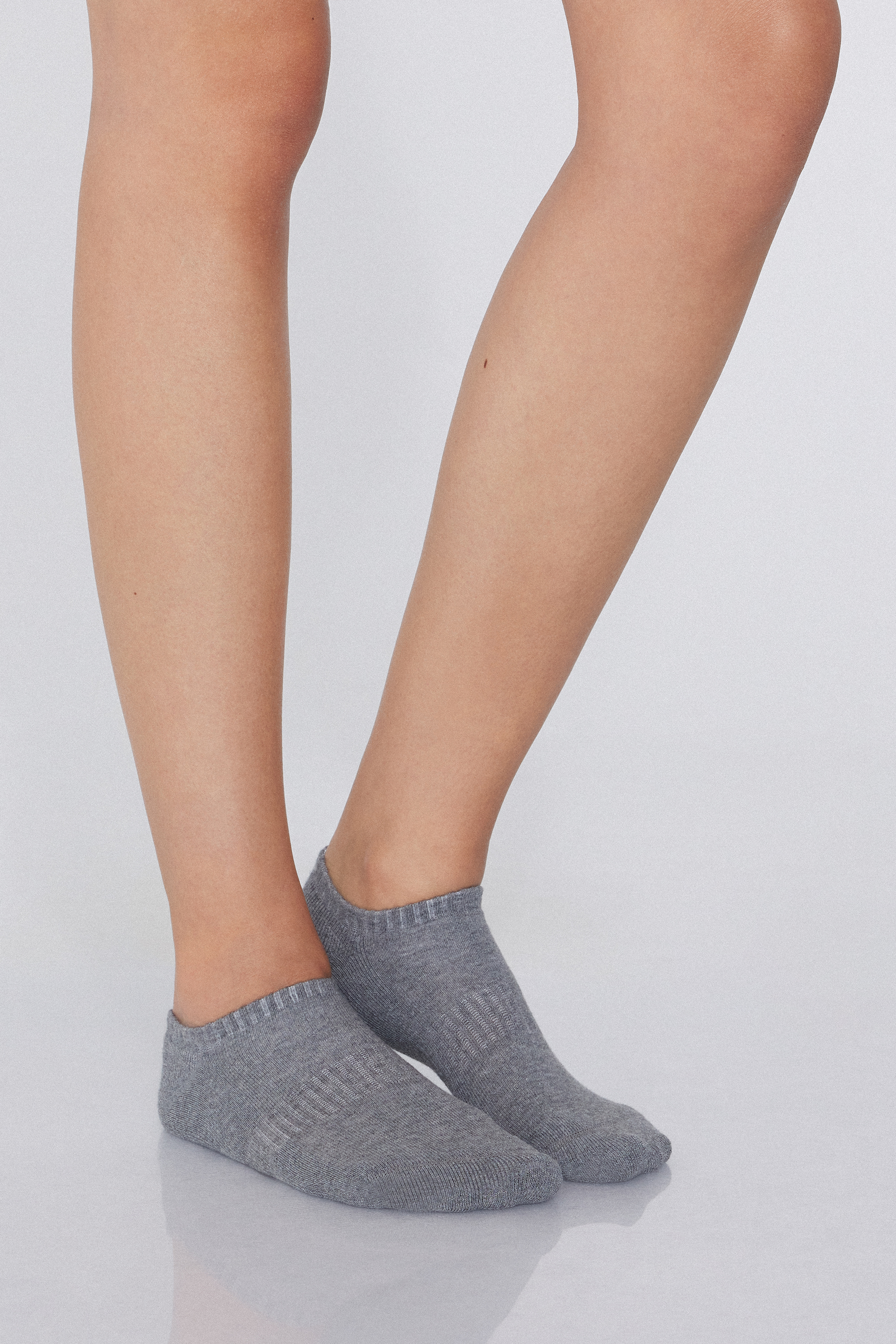 3 Pairs of Cotton Athletic Ankle Socks