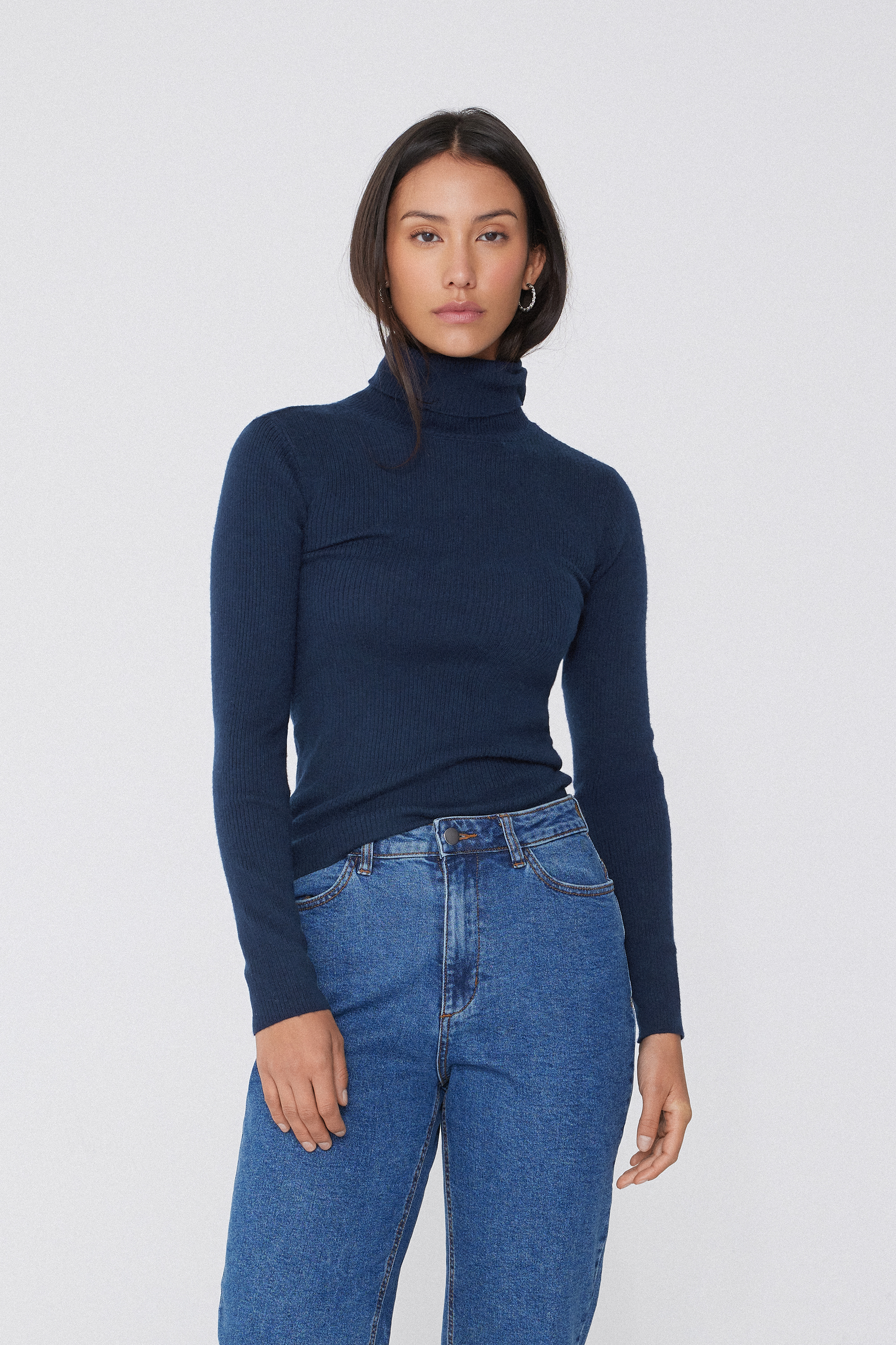 Long-Sleeved Ribbed Turtleneck Sweater with Wool