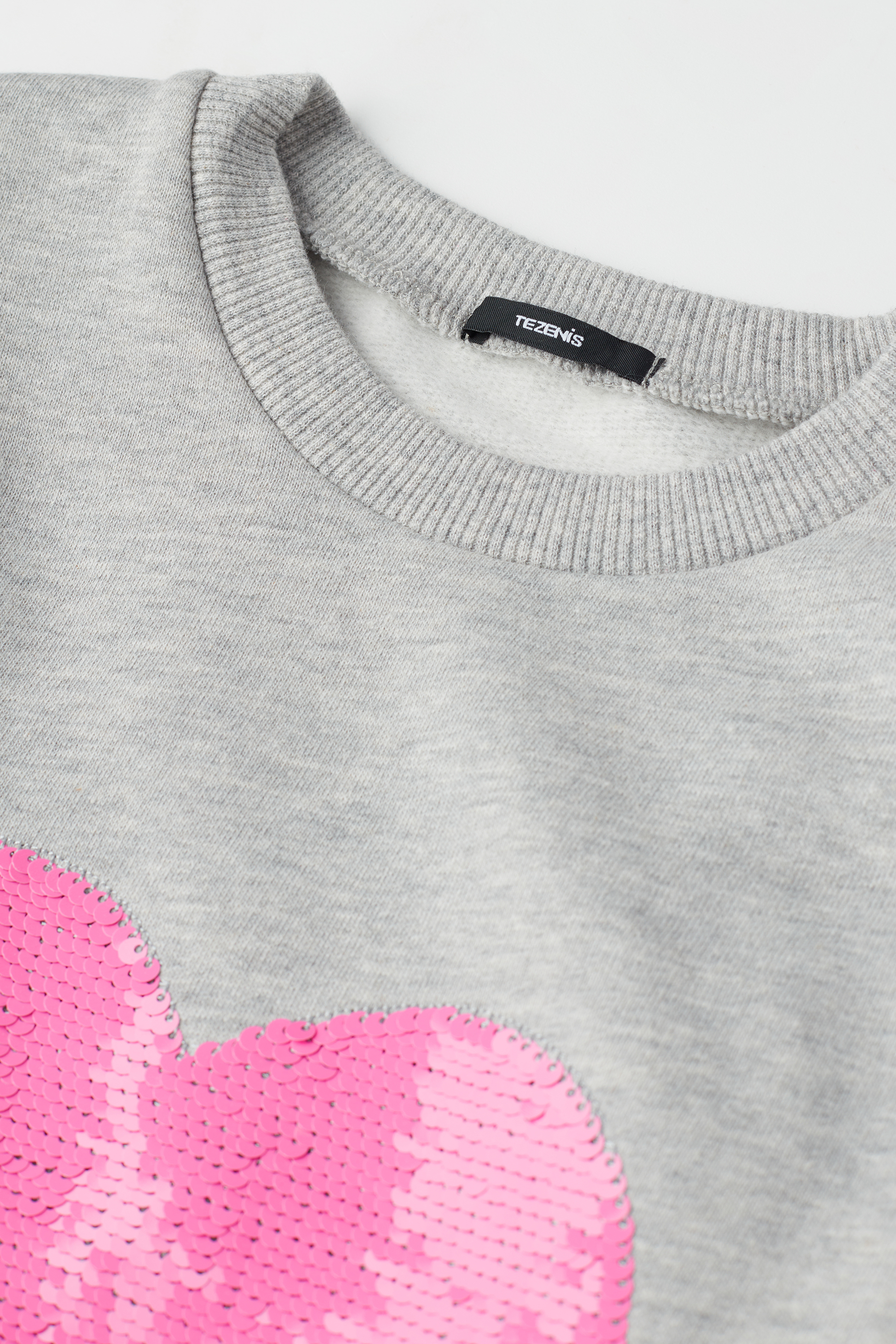 Langarm-Sweatshirt für Mädchen mit Herz aus Pailletten