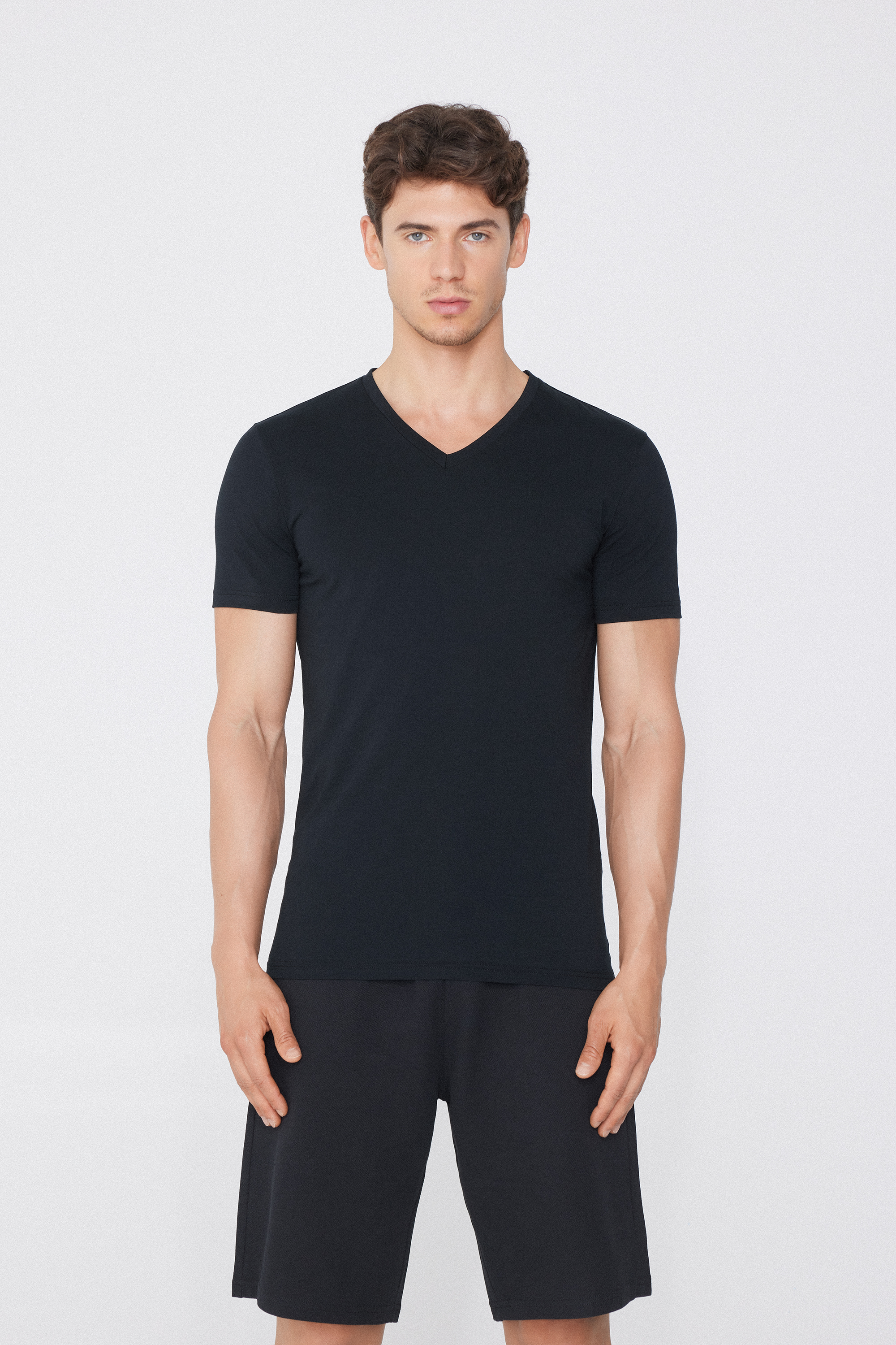 V-Neck Stretch-Cotton T-Shirt - T-Shirts - Men | Tezenis