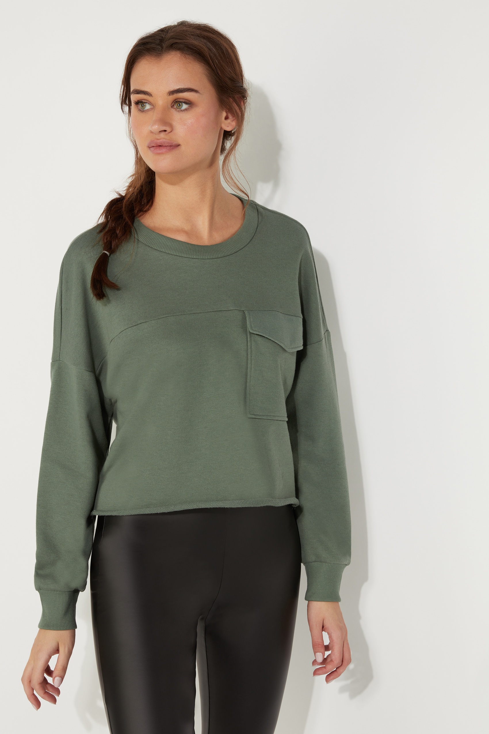 cut crop sweatshirt