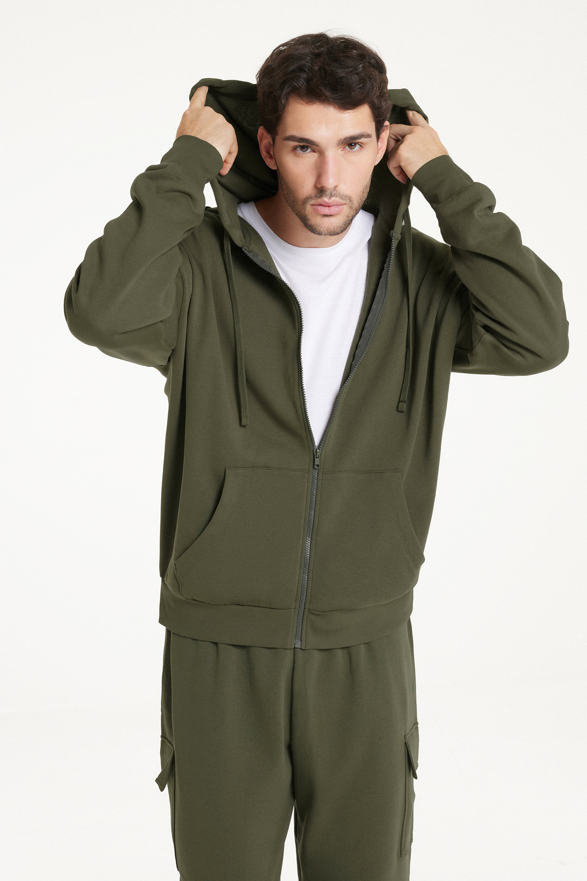 Langarm-Sweatjacke mit Reißverschluss und Kapuze